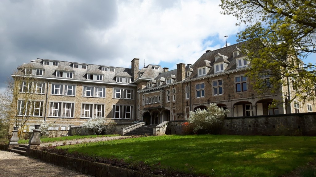 Jeux d’écriture au château de Sartay (suite)