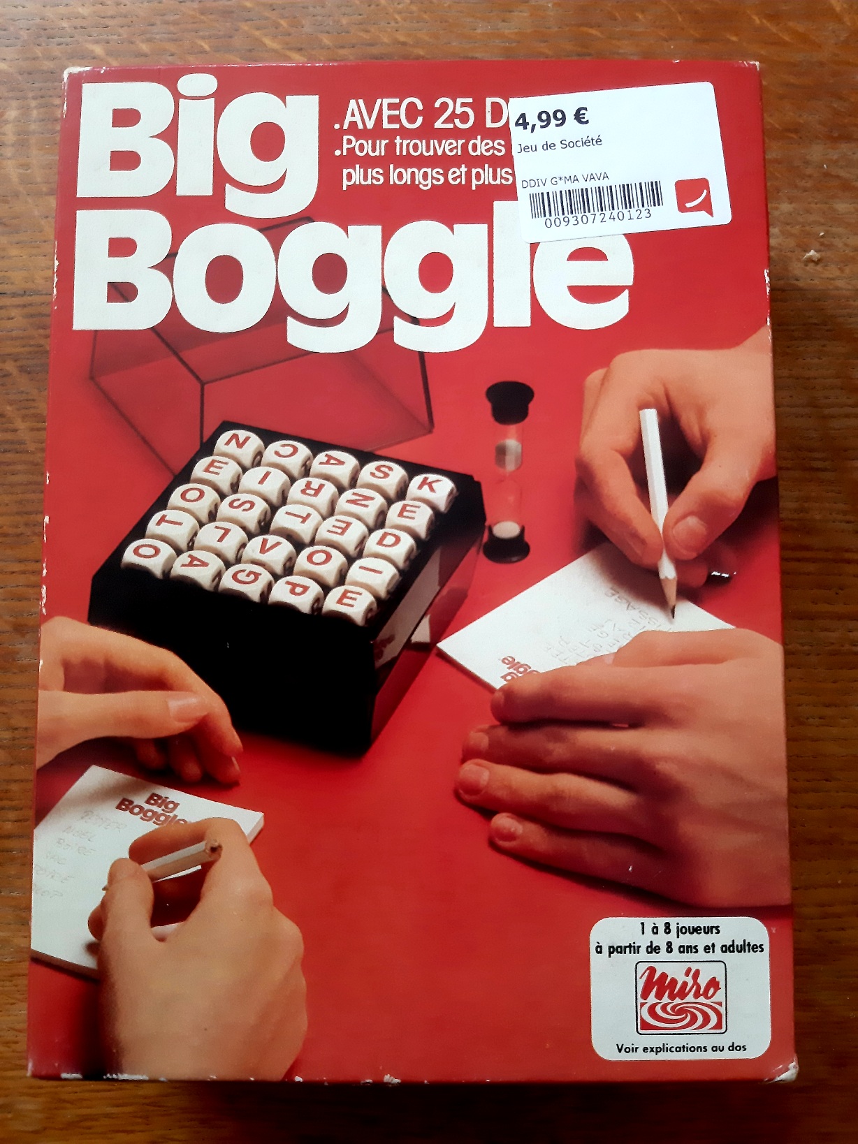 Utiliser un vieux jeu de société, le détourner pour écrire un&nbsp;texte